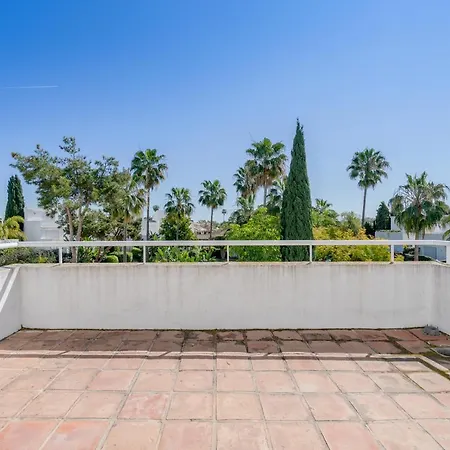 Oleholidays Guadalmina Golf Plaza